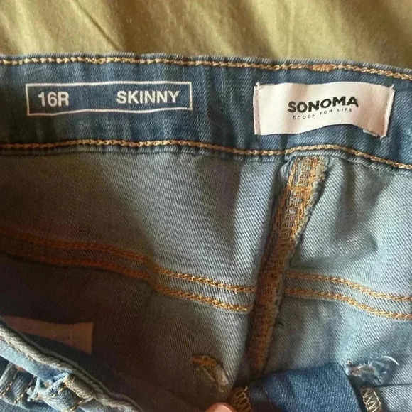 Sonoma Women’s 16 Skinny Jeans - Picture 5 of 7